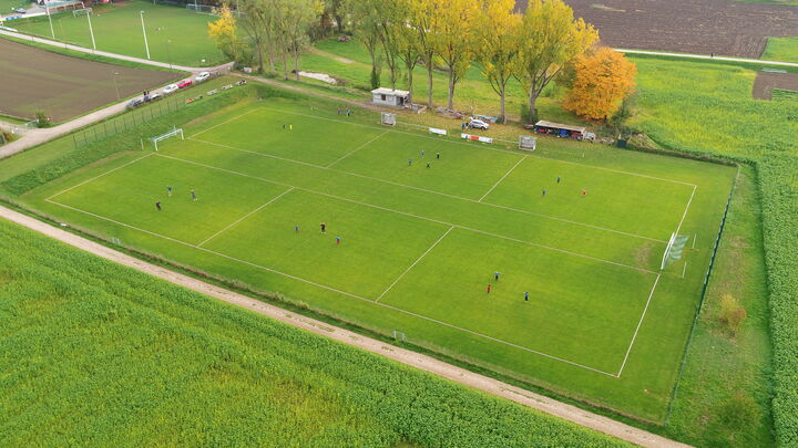 Eine großzügige Parzellierung mit Platz für 6 Einzelhäuser (18 Personen, jeweils mit Garten) (Foto: Regierung der Oberpfalz/Flächensparmanagement)