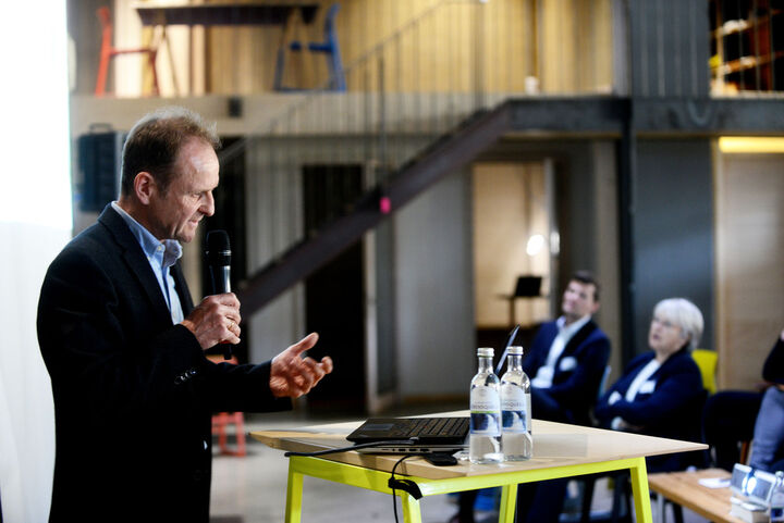 Symposium „Flächenkonkurrenzen in Zeiten des Wandels“