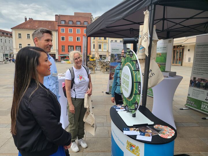 Informationsstand des Flächensparmanagements