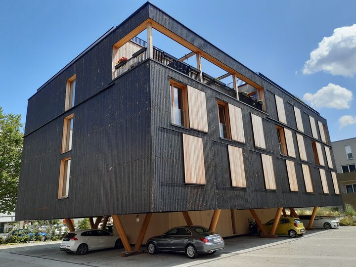 Haus auf Stelzen“ der Bayerischen Staatsforsten in Regensburg Markus Roth, Flächensparmanagement Regierung der Oberpfalz