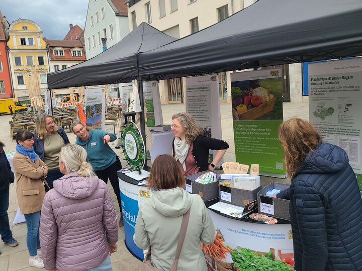 Informationsstand des Flächensparmanagements