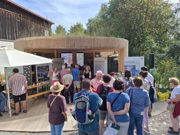 Infostand des Flächensparmanagements auf der Landesgartenschau